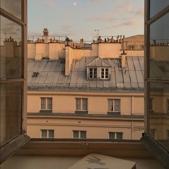 Profile Picture of Ella Muraca (@em0813) on Poshmark