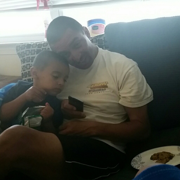 Andrew Arellano - Poshmark Profile Picture of Andrew Arellano (@harleyand16) on Poshmark