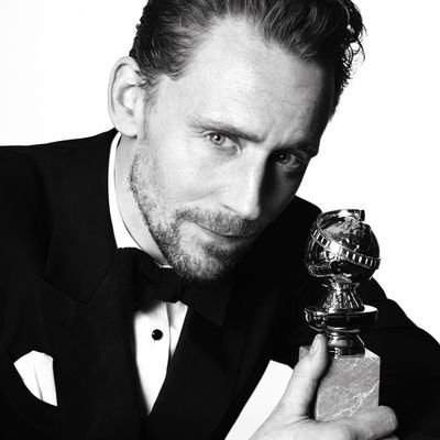 Profile Picture of Jay ☄️ (@hiddlestomhanks) on Twitter