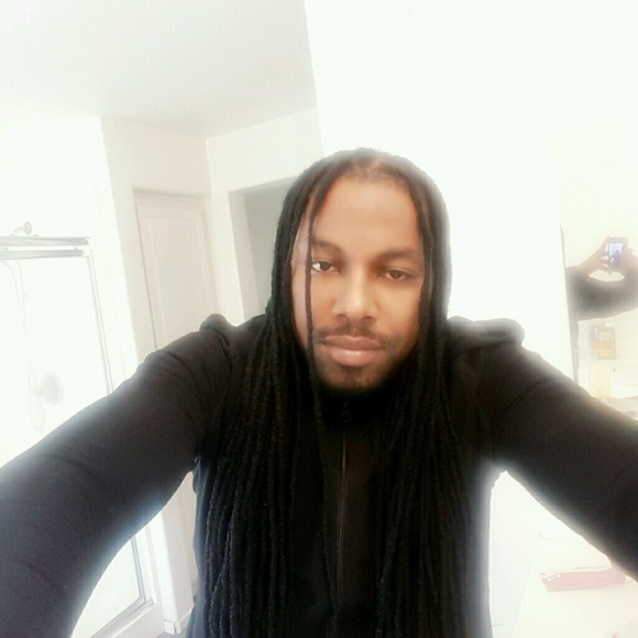 Profile Picture of James Michel (@michel1023) on Poshmark