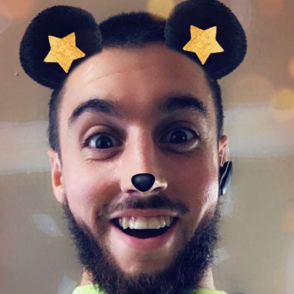 Profile Picture of Sara Pagliarulo (@sarapagliarulo) on Poshmark