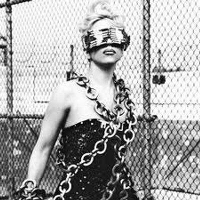 Profile Picture of Dee.mon.ster (@DeenaAndersen) on Twitter