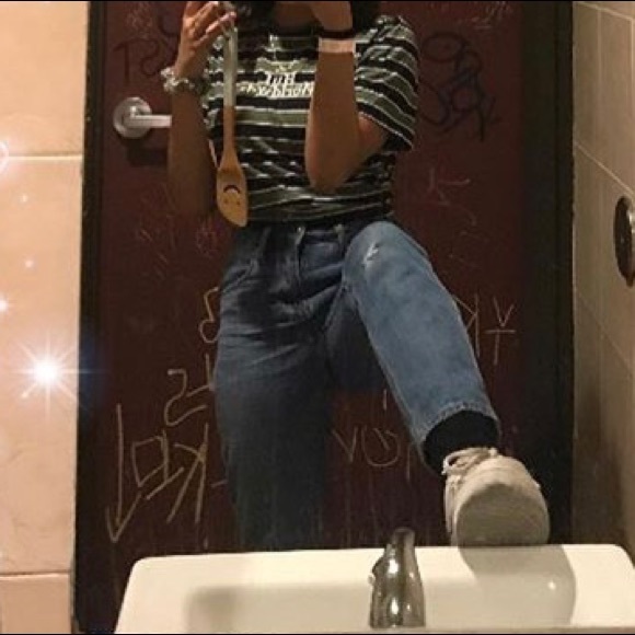 Vianney Alvarez - Poshmark Profile Picture of Vianney Alvarez (@vianneya1varez) on Poshmark