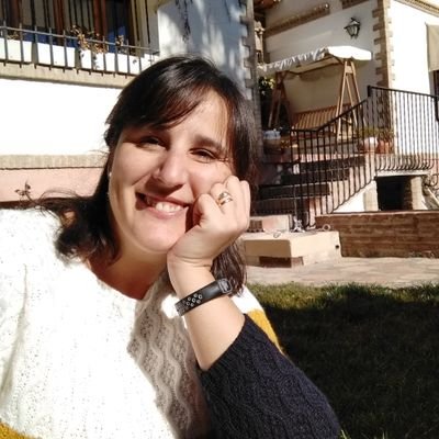 Profile Picture of Paola C. Álvarez (@paoc_alvarez) on Twitter