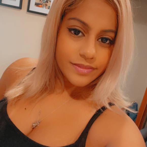 Profile Picture of Nalinee Davis (@nalinee) on Poshmark