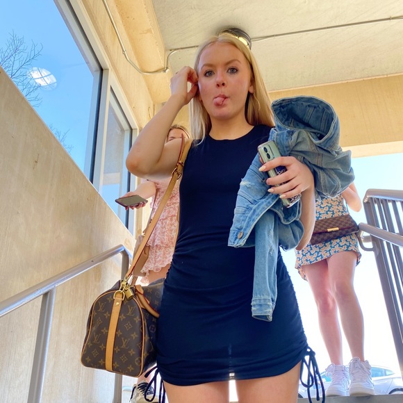 Profile Picture of Catherine Chandler (@catachandler) on Poshmark