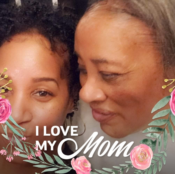 Profile Picture of Rocherr Landrum (@rocherrl) on Poshmark