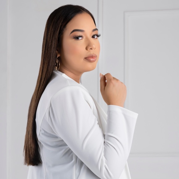 Pamela Cuello amparo - Poshmark Profile Picture of Pamela Cuello amparo (@pamelacuello) on Poshmark