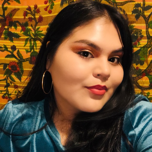 Briana Aguero - Poshmark Profile Picture of Briana Aguero (@bsaguero13) on Poshmark