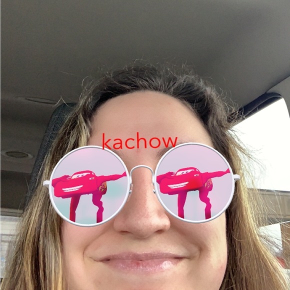 Profile Picture of Robin Sprys (@robinsprys) on Poshmark