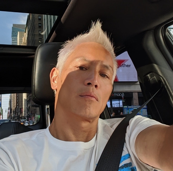 Billy Mendola - Poshmark Profile Picture of Billy Mendola (@mrbillynyc) on Poshmark