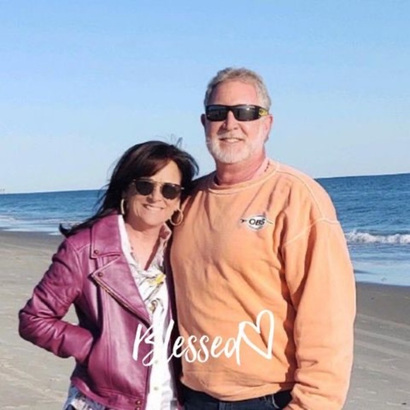 Colette Davis - Poshmark Profile Picture of Colette Davis (@colette0929) on Poshmark