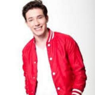 Profile Picture of Alexia De Schmidt (@kendall_alexia) on Twitter