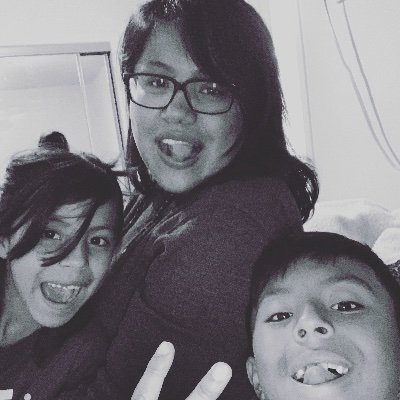 Profile Picture of Julia Martinez (@jumarocks09) on Twitter