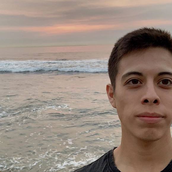 Profile Picture of Daniel Garcia (@danyyel96) on Poshmark