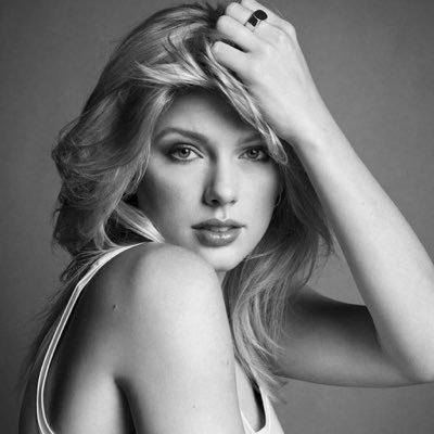 Profile Picture of NAT // ROSÉ RS1 💓🖤 𝑓𝑜𝑙𝑘𝑙𝑜𝑟𝑒 🌿 . (@nat1989swift) on Twitter