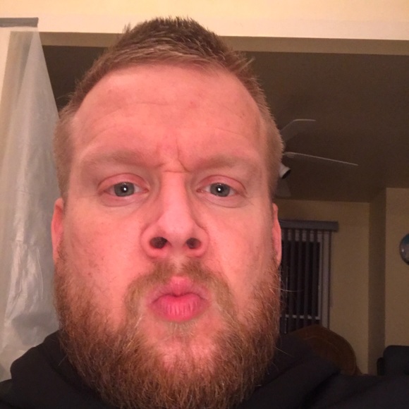 Profile Picture of Doug Durrschmidt (@ddurrschmidt) on Poshmark