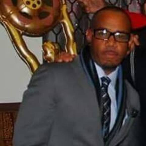 Profile Picture of Shawn Goff (@goffshawn25) on Poshmark