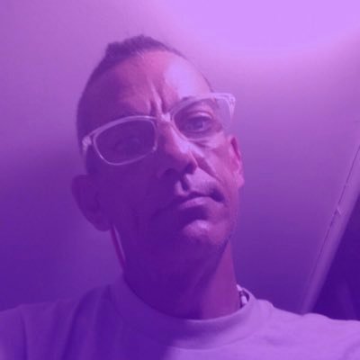 Profile Picture of David Olivier (@1000Hearts) on Twitter