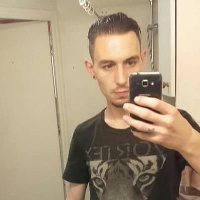 Profile Picture of Beni Bang (@ben29410) on Twitter