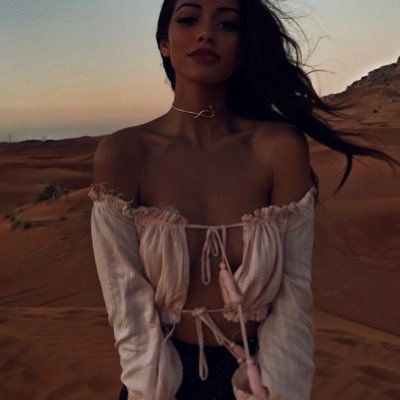 Profile Picture of Annabelle  ✨ (@AnnabelleJamesH) on Twitter