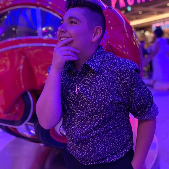 Profile Picture of Andrew Braga (@andrew4480) on Poshmark