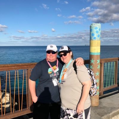 Profile Picture of Colleen Barrett (@vetgirl83) on Twitter