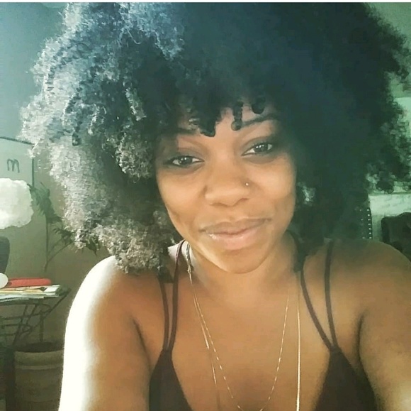 Profile Picture of Reese Roberts (@reeseroberts) on Poshmark