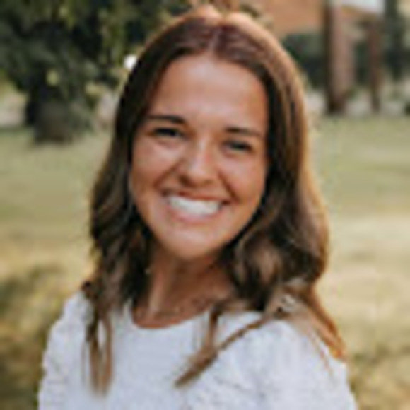 Profile Picture of Jenna Minter (@jennaminter33) on Poshmark