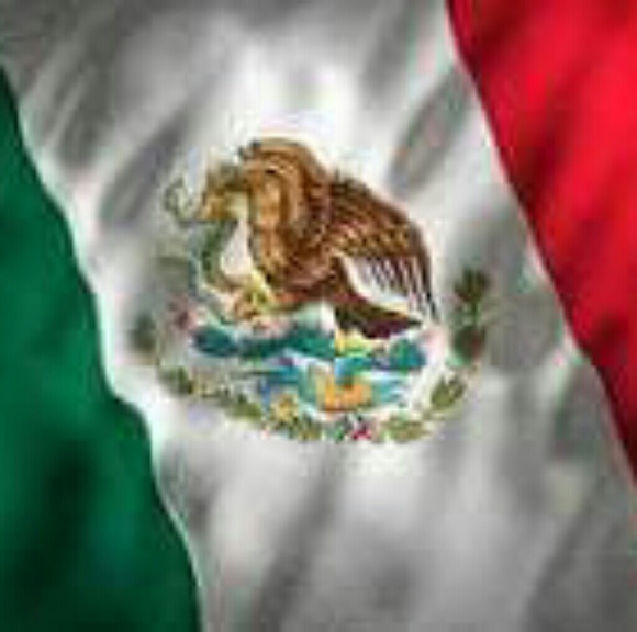 Profile Picture of Eric Torrez (@erick0208) on Poshmark