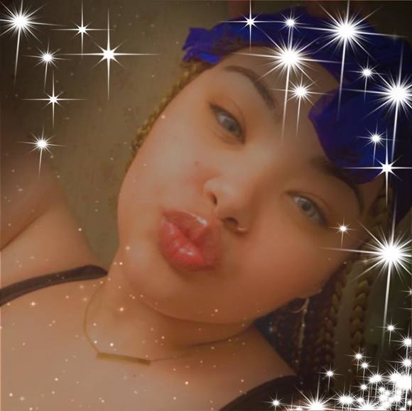 Profile Picture of Jasmine Desoto (@princess_linae) on Poshmark