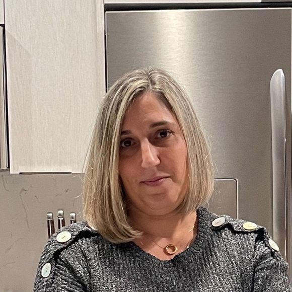 Profile Picture of Janet Perez perez (@janetpp5141) on Poshmark