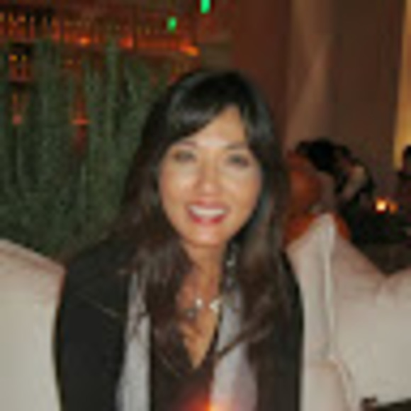 Profile Picture of Soo Ahn (@watertree1015) on Poshmark