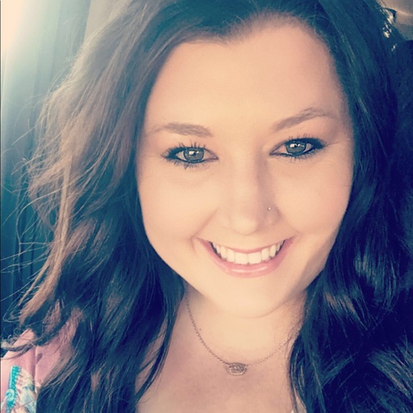 Profile Picture of Erica Padrta (@epadrta) on Poshmark