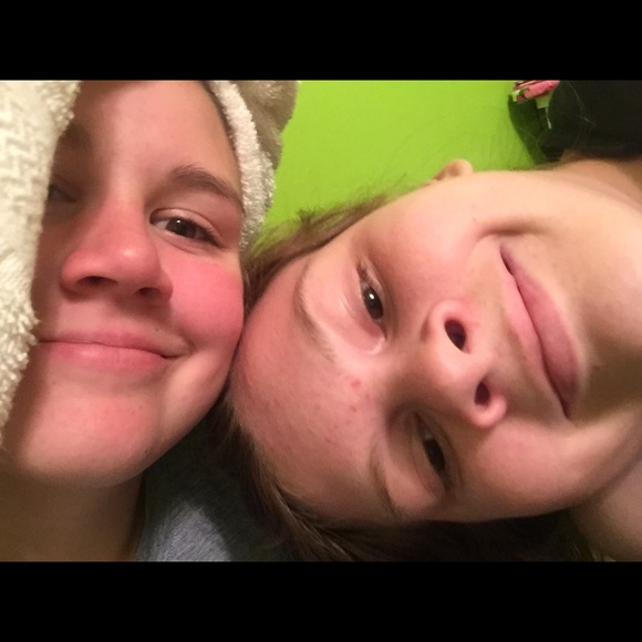 Babs Babs - Poshmark Profile Picture of Babs Babs (@sjjddj) on Poshmark