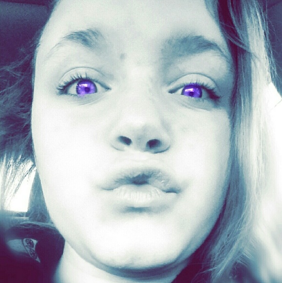 Profile Picture of Brooklyn Heiston (@brooklyn_remi) on Poshmark