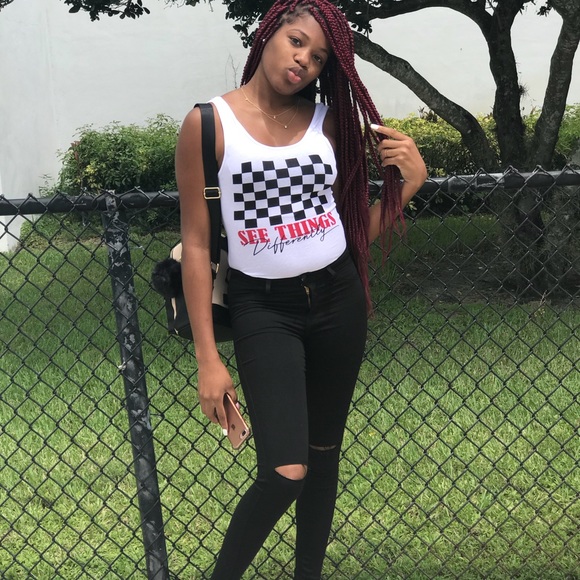 Jessica Figaro - Poshmark Profile Picture of Jessica Figaro (@jayydoll910) on Poshmark