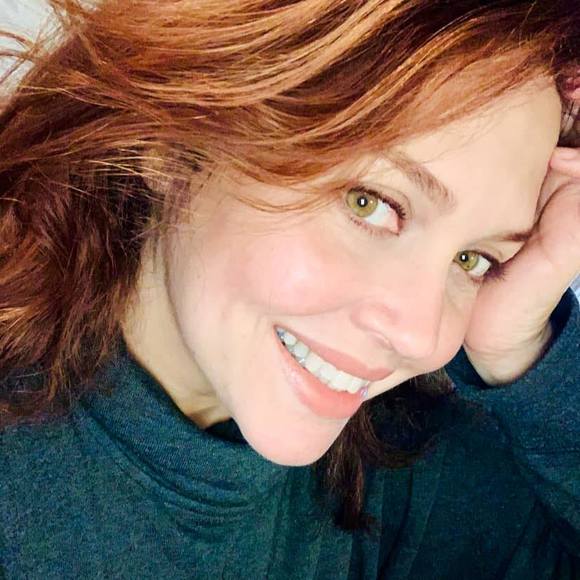 Profile Picture of Cristina Arbona (@cristina_arbona) on Poshmark