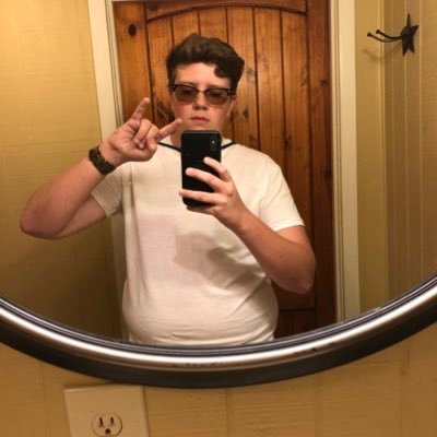 Profile Picture of Stephen McCray (@RussellMcBae) on Twitter