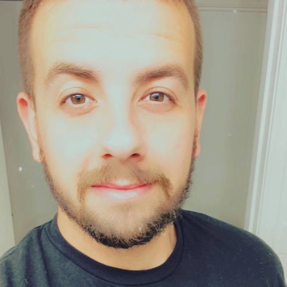 Profile Picture of David Artinger (@switchfoot202) on Poshmark