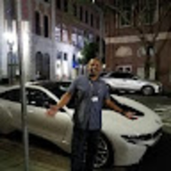 Profile Picture of Leonard Clay (@leonardclay) on Poshmark