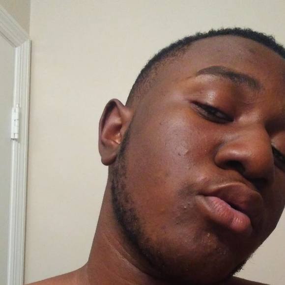 Profile Picture of Brenson Valeus (@brenson_valeus) on Poshmark