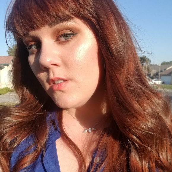 Profile Picture of Sarah Holguin (@sarahholguin451) on Poshmark