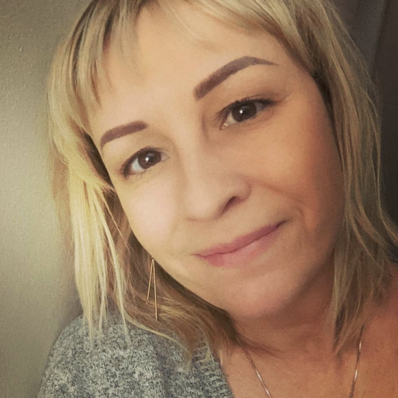 Profile Picture of Bobbie Brooks (@bbrooks1978) on Poshmark