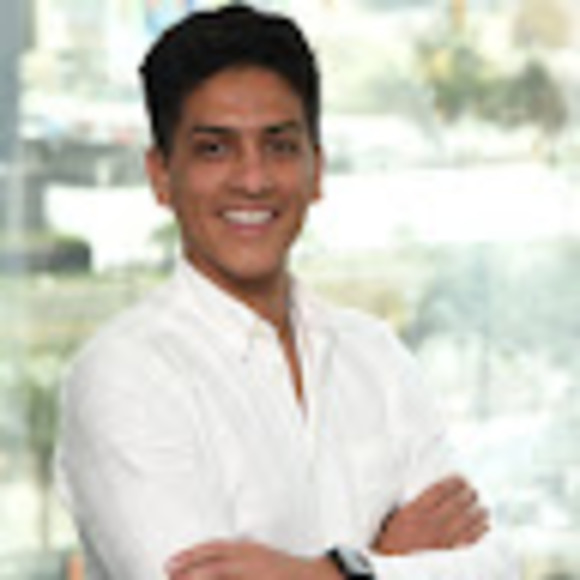 Profile Picture of Rafael Priale (@rafaelpriale) on Poshmark