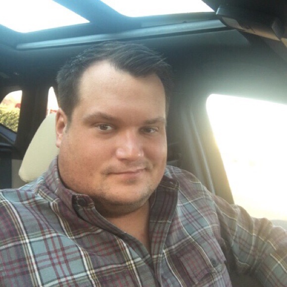 Profile Picture of Justin Tinker (@justintinker) on Poshmark