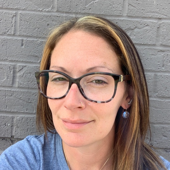 Profile Picture of Megan Vandenbossche (@mvandenbossche) on Poshmark