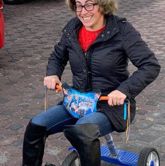 Profile Picture of Ruth Wachowicz (@ruthwachowicz) on Poshmark