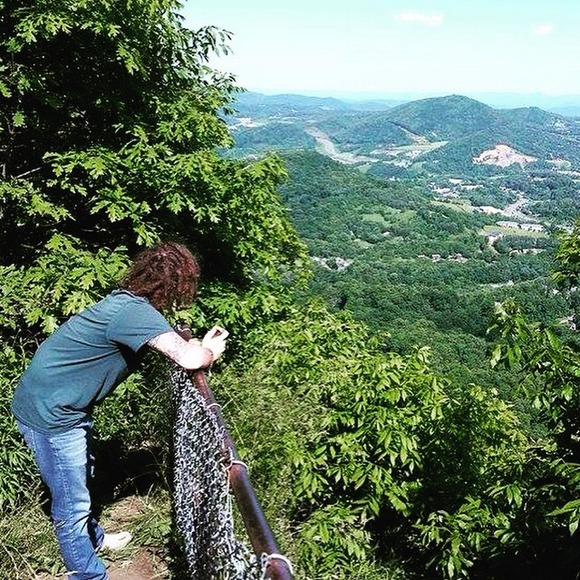 Profile Picture of Jake Angles (@jakeangles52) on Poshmark