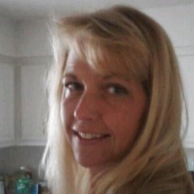 Profile Picture of Jenni Foster (@jenjoy1965) on Twitter